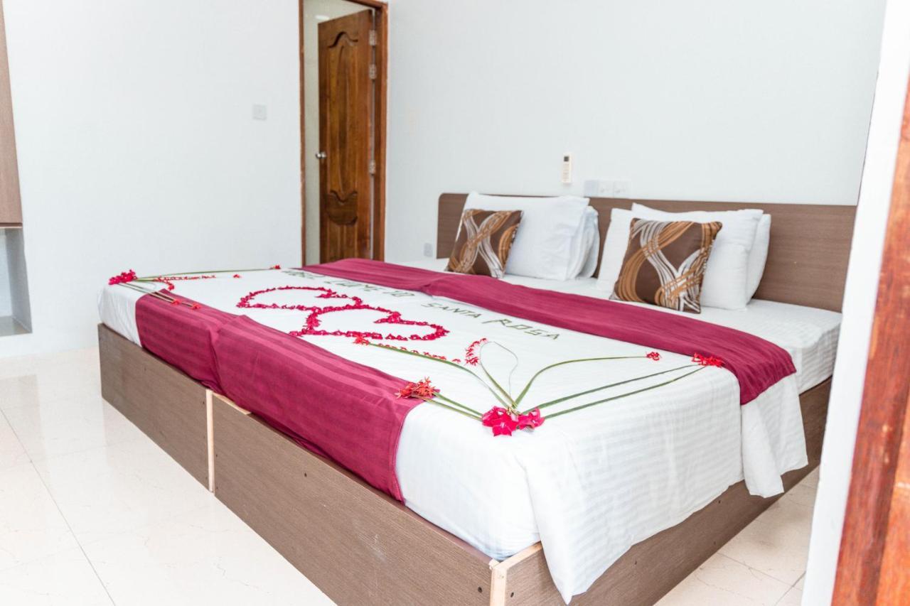 Santa Rosa Maldives Hotel Thulusdhoo ภายนอก รูปภาพ