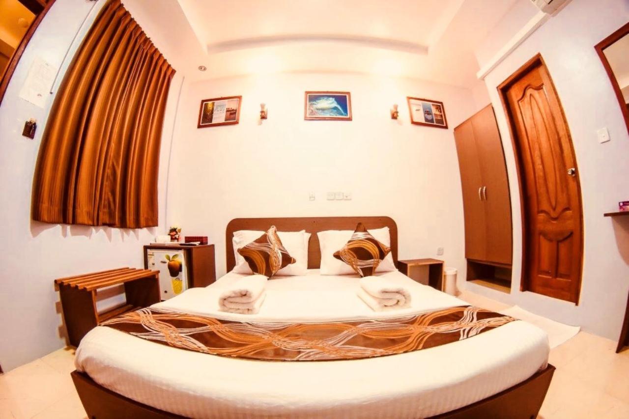 Santa Rosa Maldives Hotel Thulusdhoo ภายนอก รูปภาพ